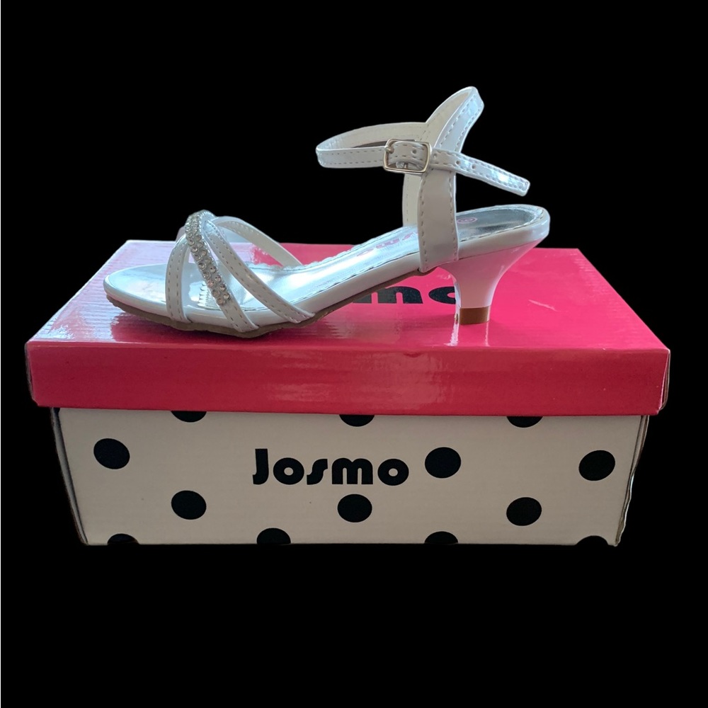 Josmo Strappy Heel Size 9 NWT